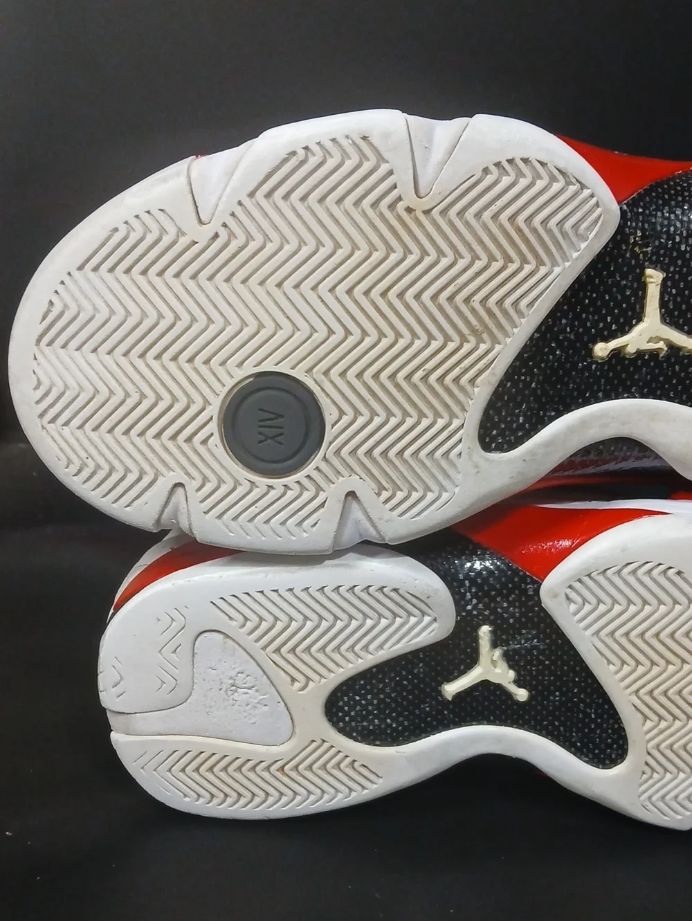 Air Jordan 14 Retro. 